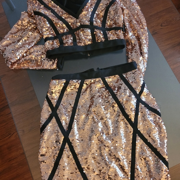 Fashion Nova 2 Piece Sequin Oufit - Picture 3 of 7